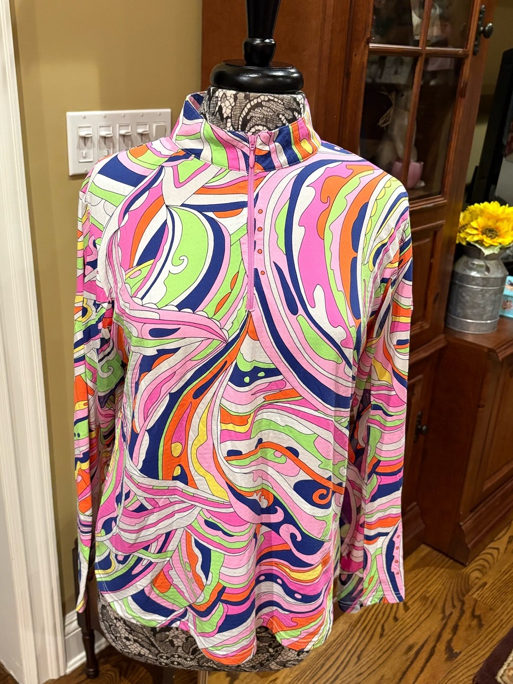 Icikuls Long Sleeve Mesh 1/4 Zip Mock Neck - Retro Swirl - Large